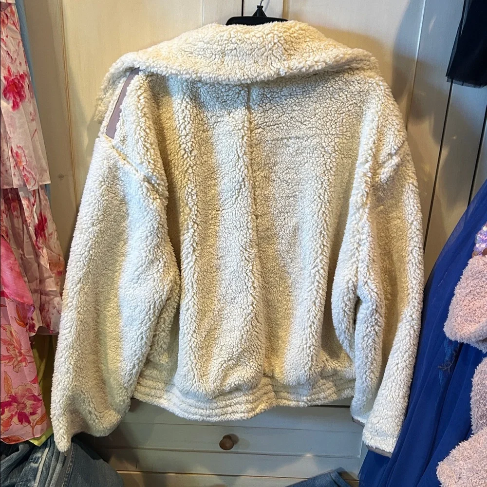 NWT FREE PEOPLE joplin cozy teddy Sherpa coat in ivory size large - Picture 10 of 13